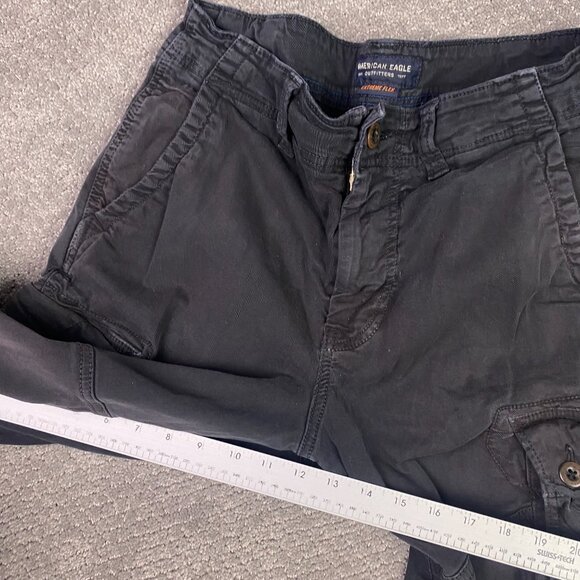 American Eagle Extreme Flex Longer Length Cargo Shorts Mens 31 Faded Black Gray - Picture 12 of 12